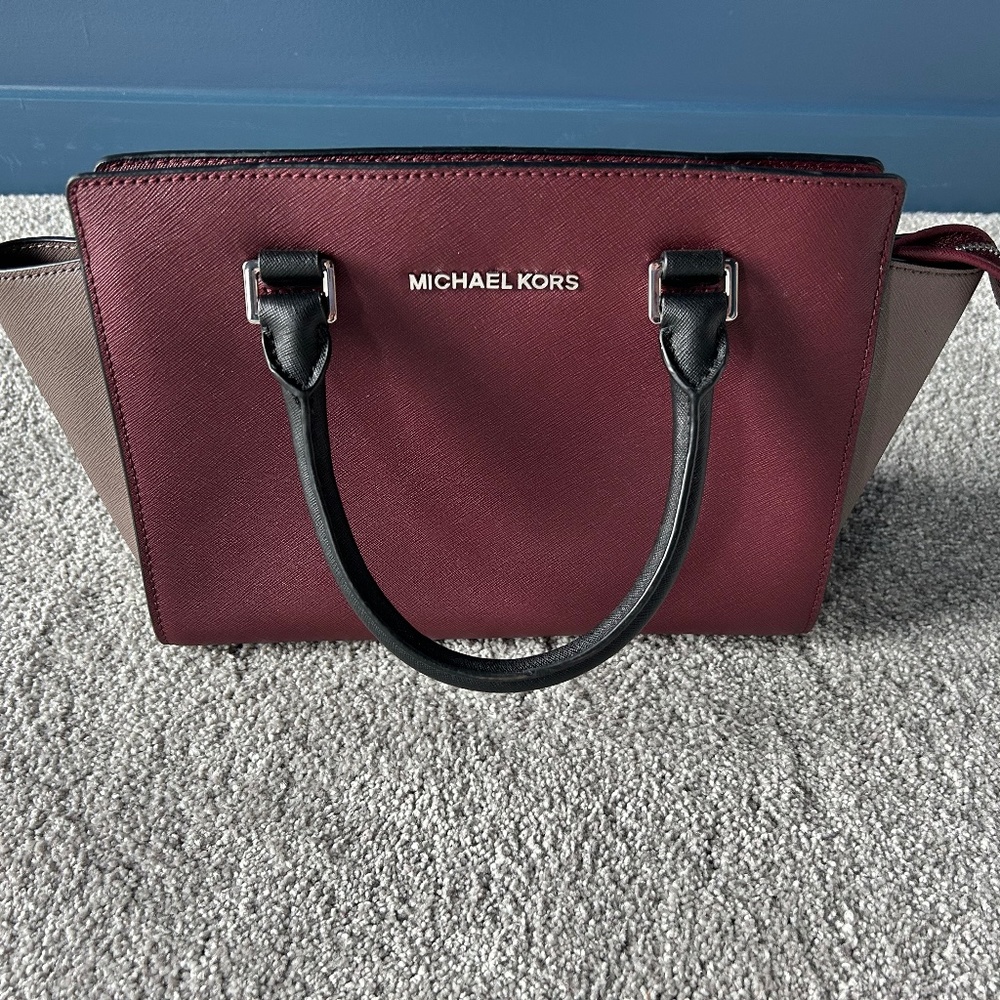 Michael Kors Selma satchel